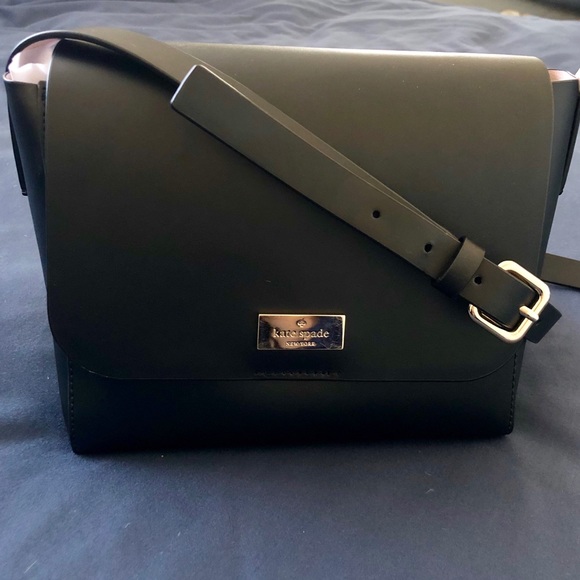 kate spade Handbags - Kate Spade Black Putnam Drive Caressa Crossbody
